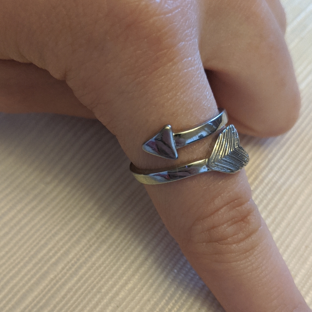 arrow ring - Picture 3 of 3